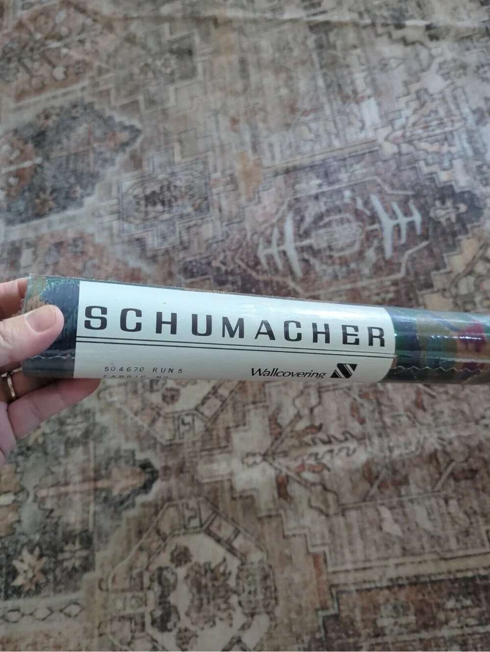 Vintage 1 Roll@ 60.75 Sq. Schumacher Wallcovering Floral - 162340